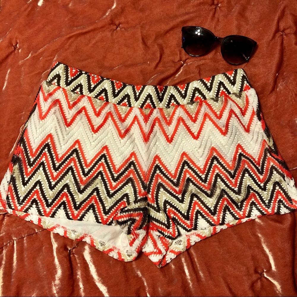 Super cute knitted shorts!